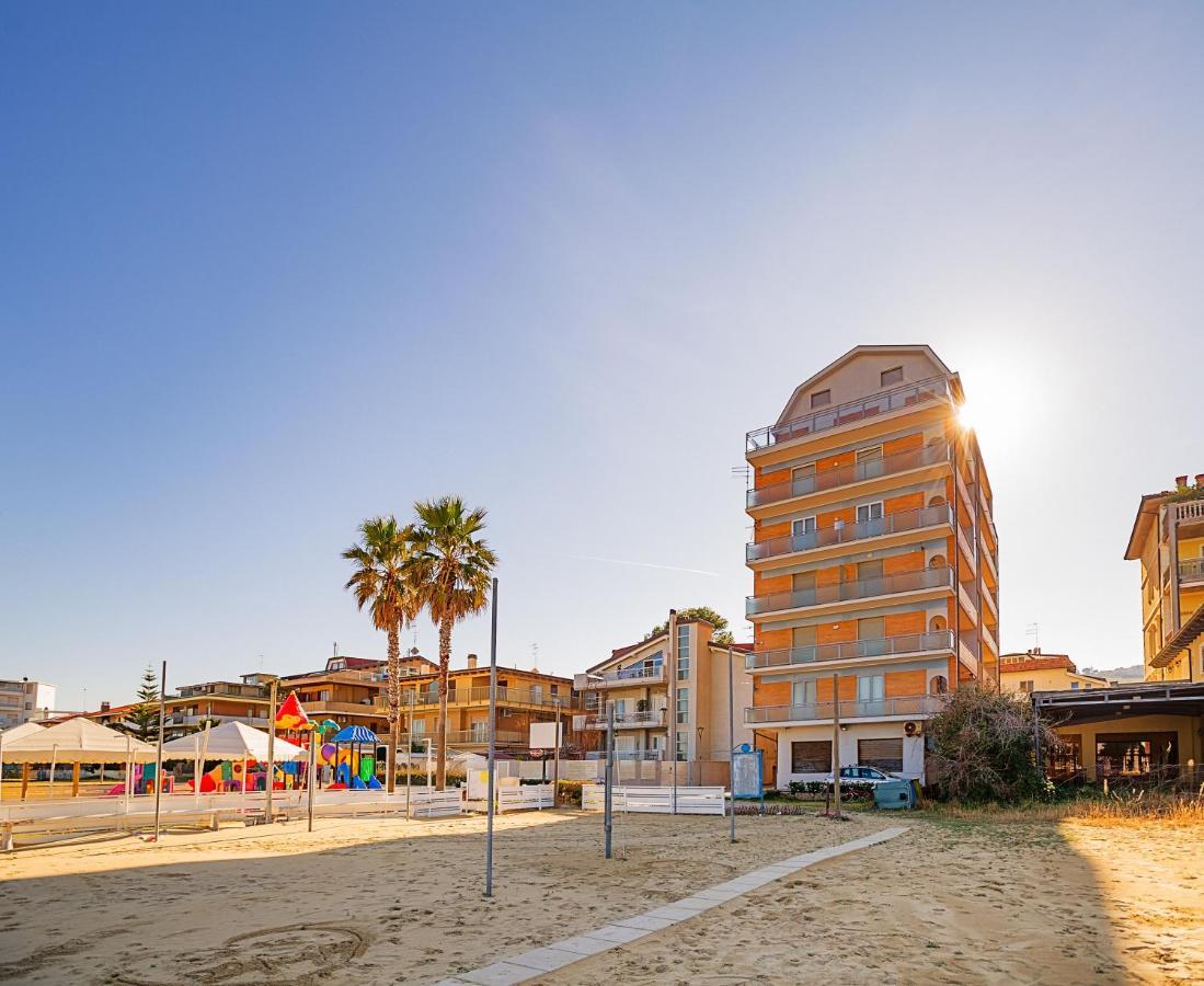 Sulla Via Del Mare - Appartamento A Silvi Marina Exteriér fotografie